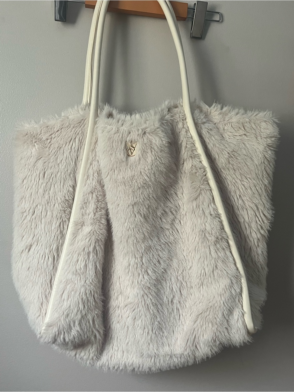 Women’s Victoria's Secret Faux Fur Logo Tote Bag Cream